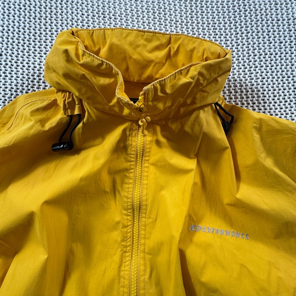 Vintage Ae Performance American Eagle Yellow Rain… - image 8